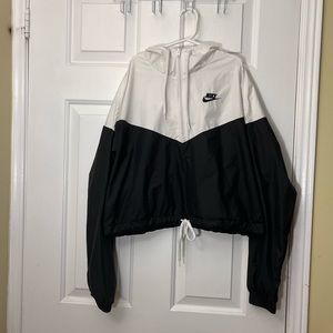 Nike pullover half zip windbreaker